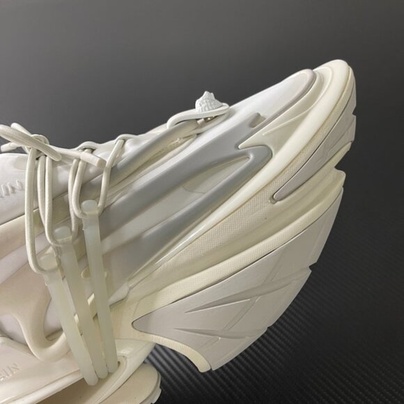 Balmain Unicorn Leather Low-Top White Loafers - Picture 2 of 9